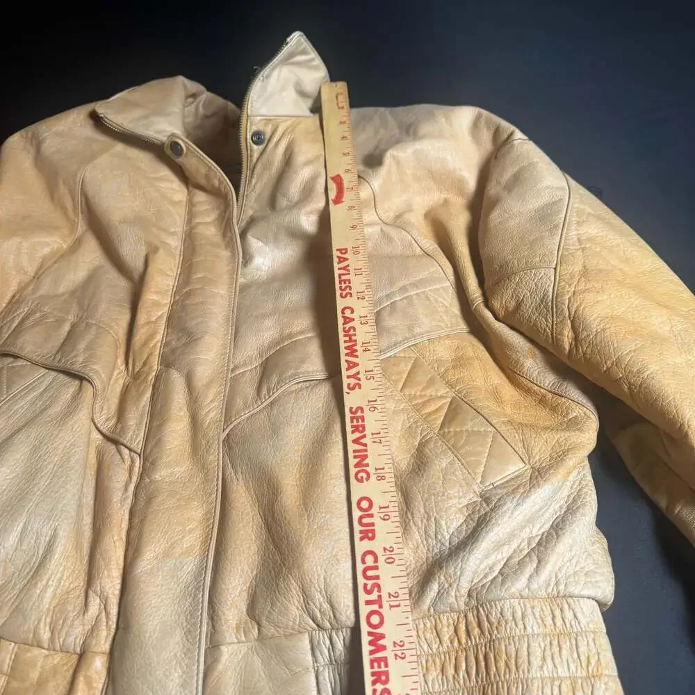 Adventure Bound by Wilsons Vintage Tan Leather Thinsulate Bomber Jacket Size L - Picture 10 of 12